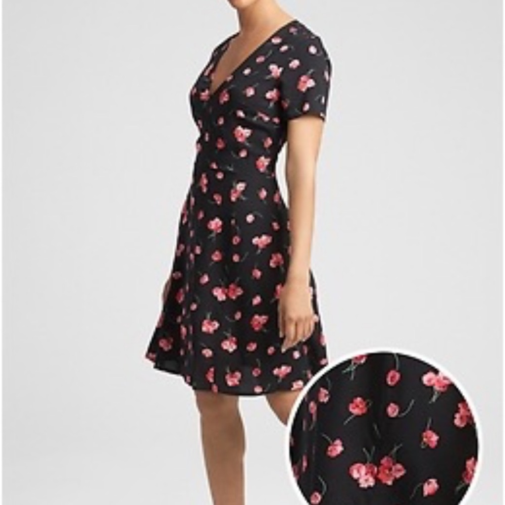 Gap Black and Floral Fit and Flare Dress (Size 2)